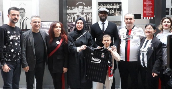 Ankara’dan Gelen Minik Yürekler! TÜPRAŞ Stadyumu’nda Beşiktaş Coşkusunu Yaşadı